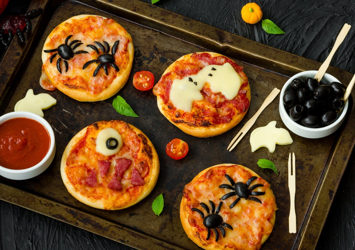 Mini-pizzaer med edderkopper