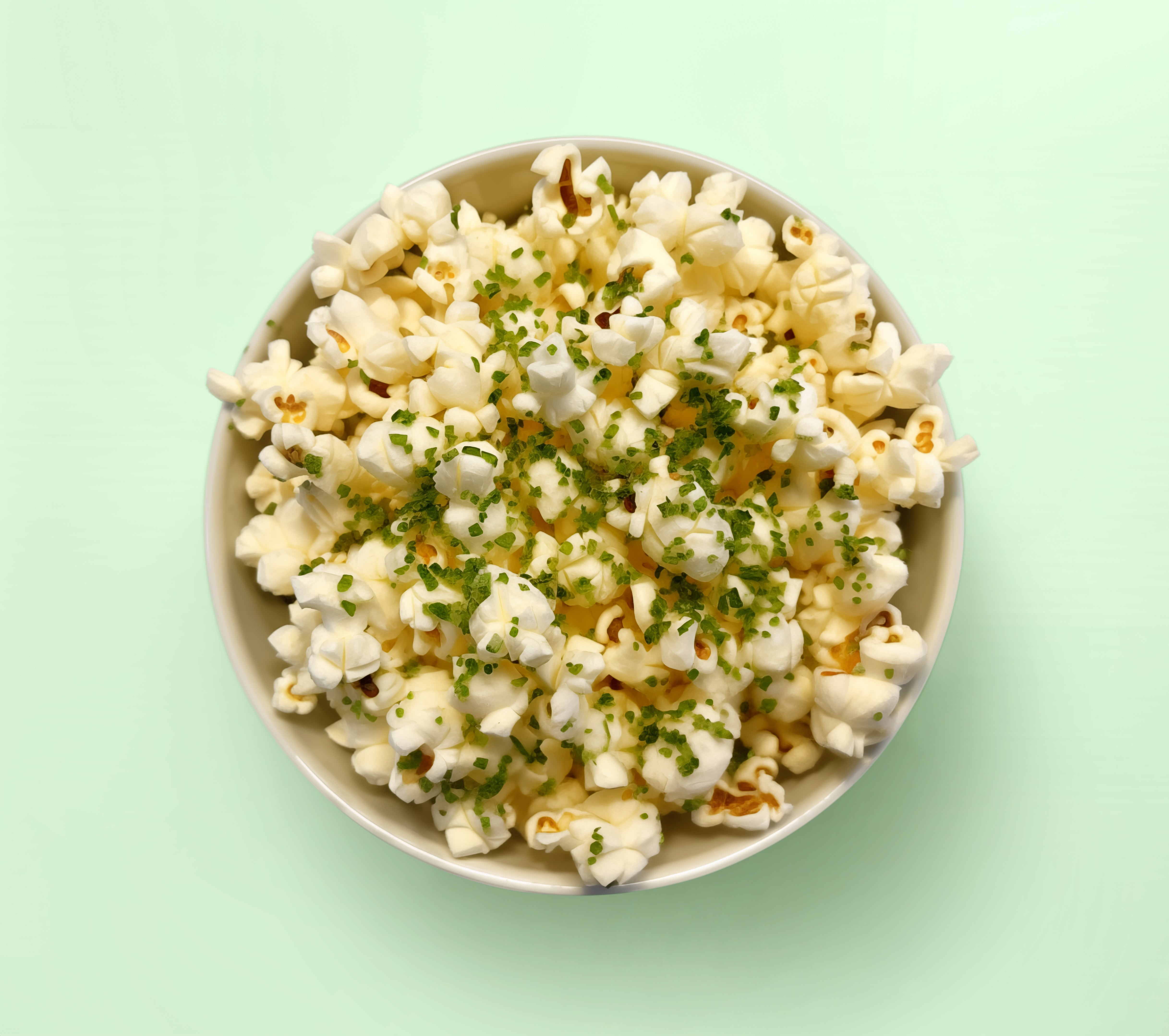 Popcorn mit Pecorino und Schnittlauch