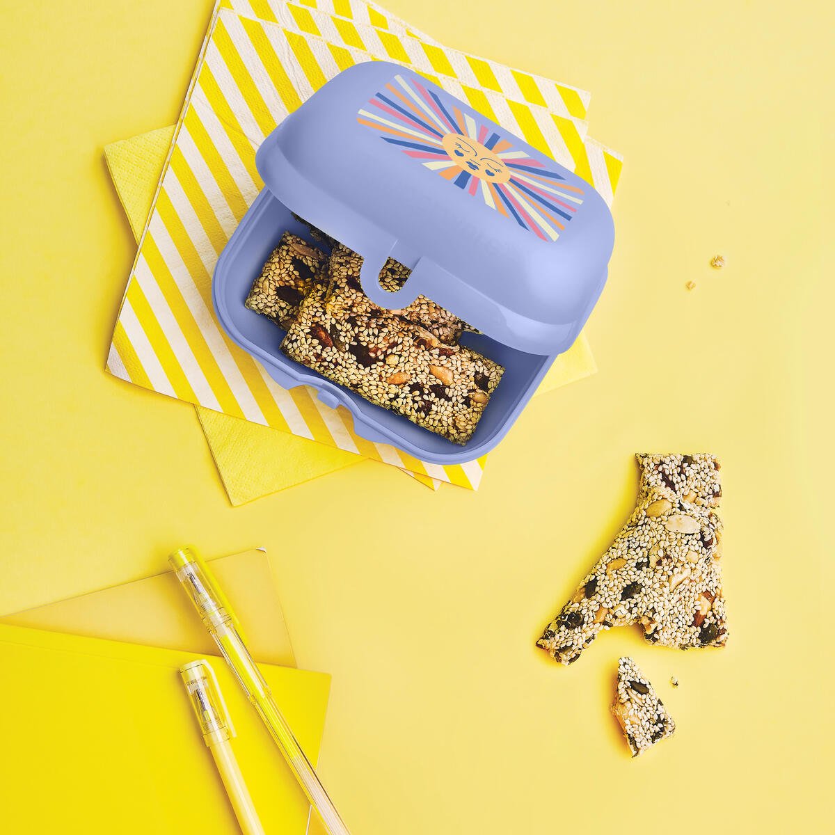 BOITE BETISE ARC EN CIEL - Tupperware Europe