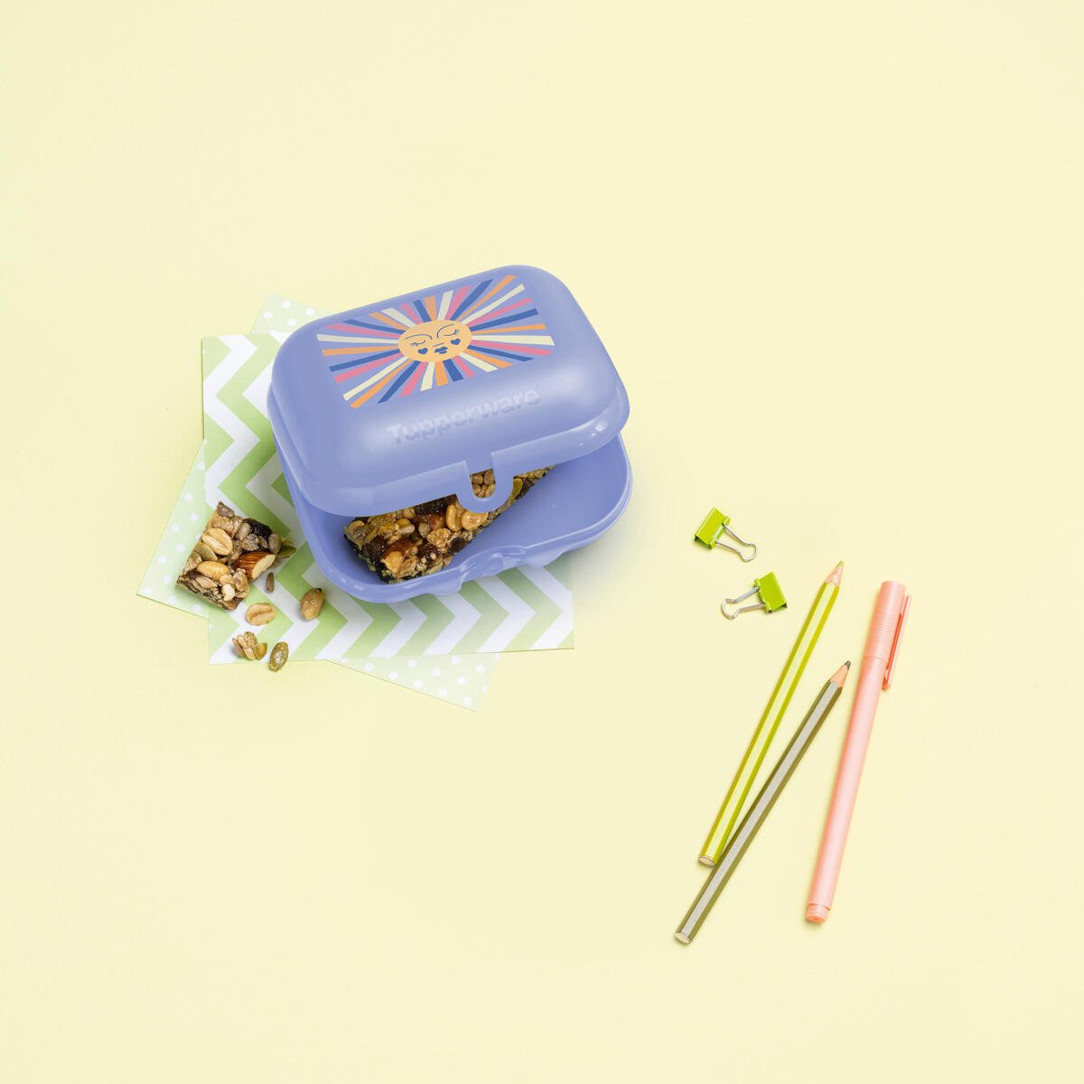 BOITE BETISE ARC EN CIEL - Tupperware Europe