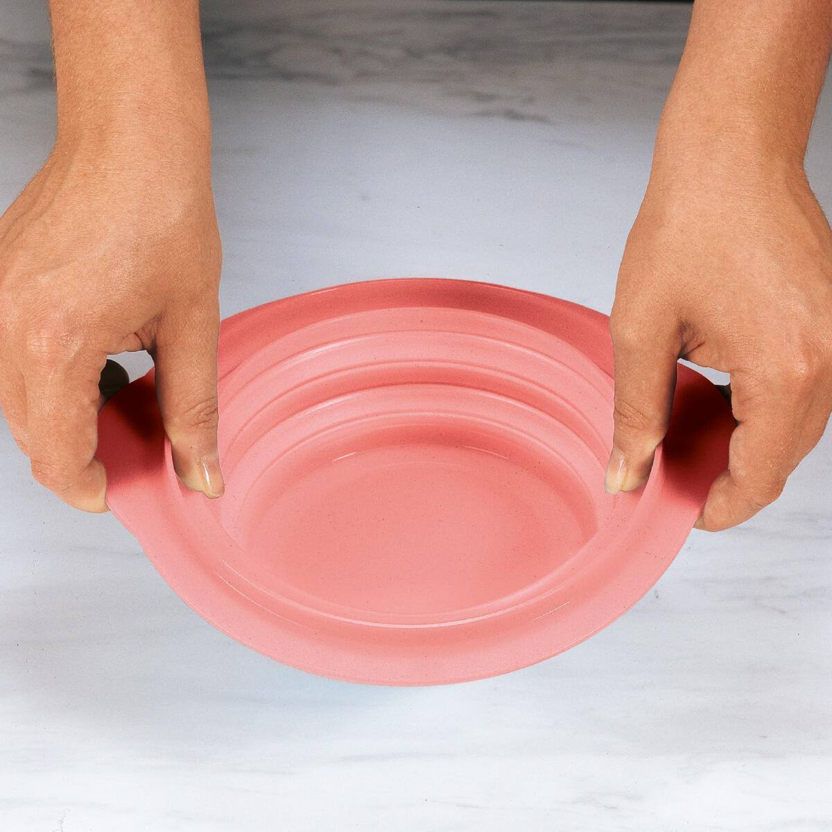 Bol pliable Mini max 700 ml (Rose) - Tupperware Europe