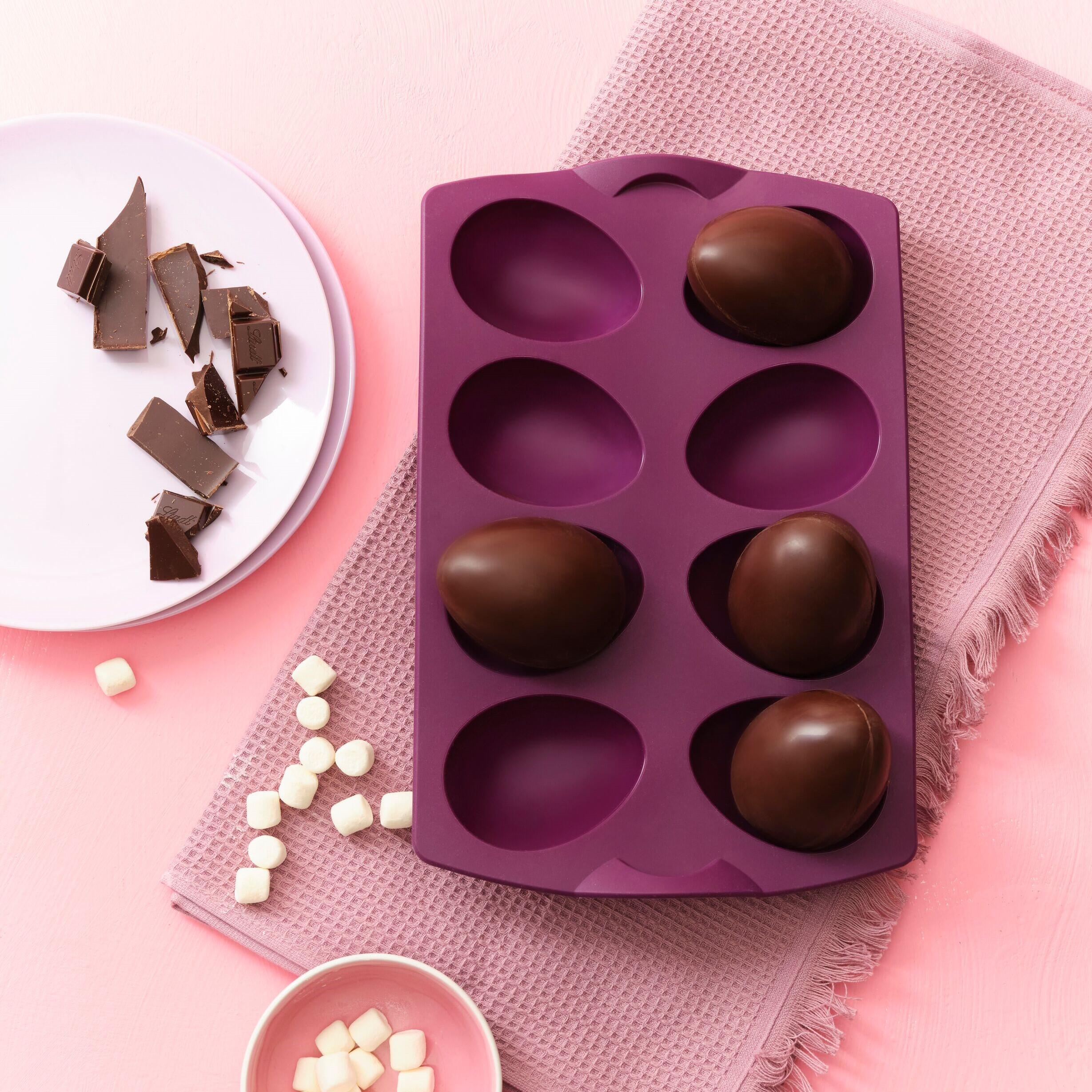 egg-shaped mold