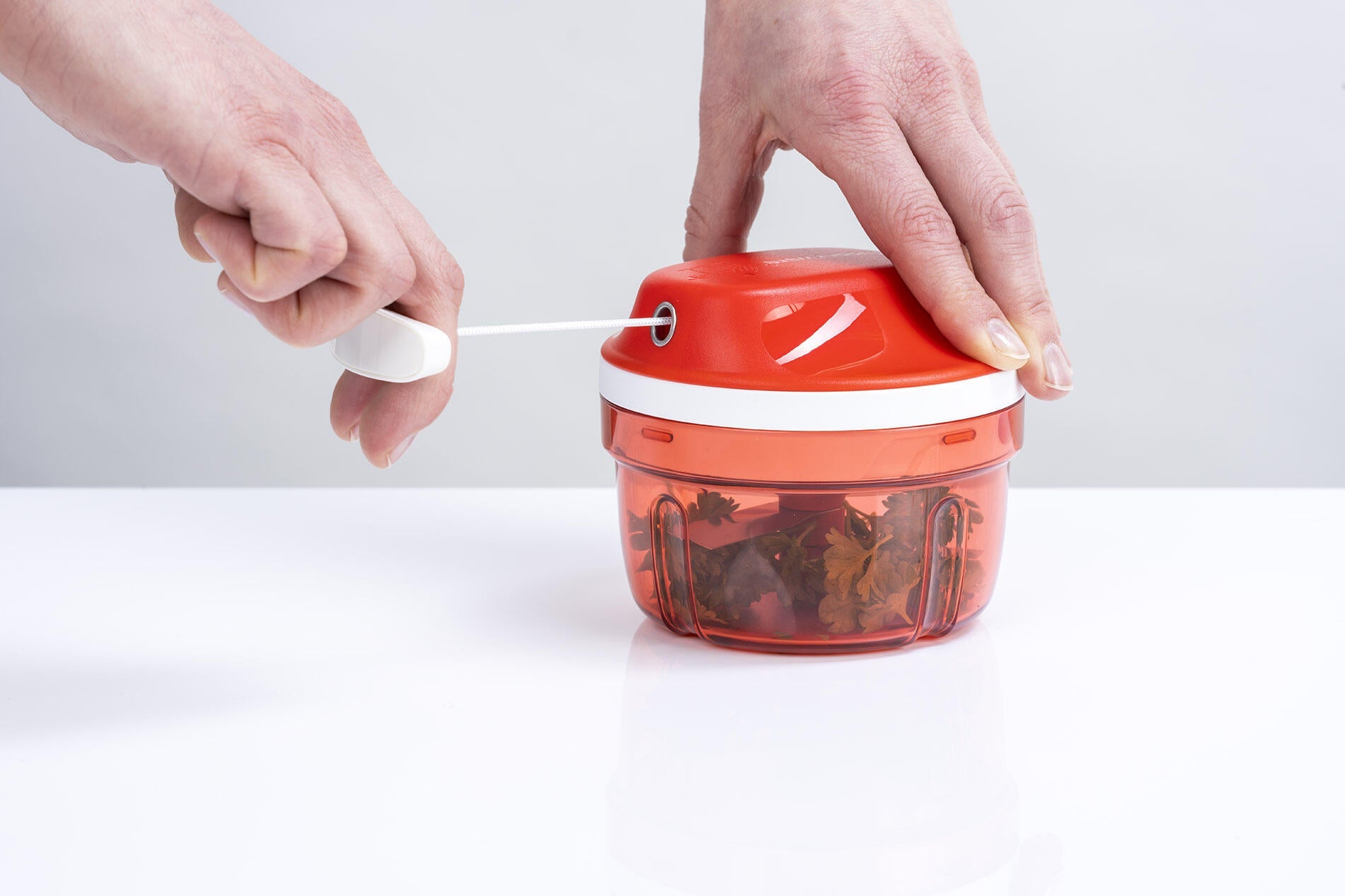 Hachoir manuel compact | SuperSonic® Chopper Tupperware® – OOBO